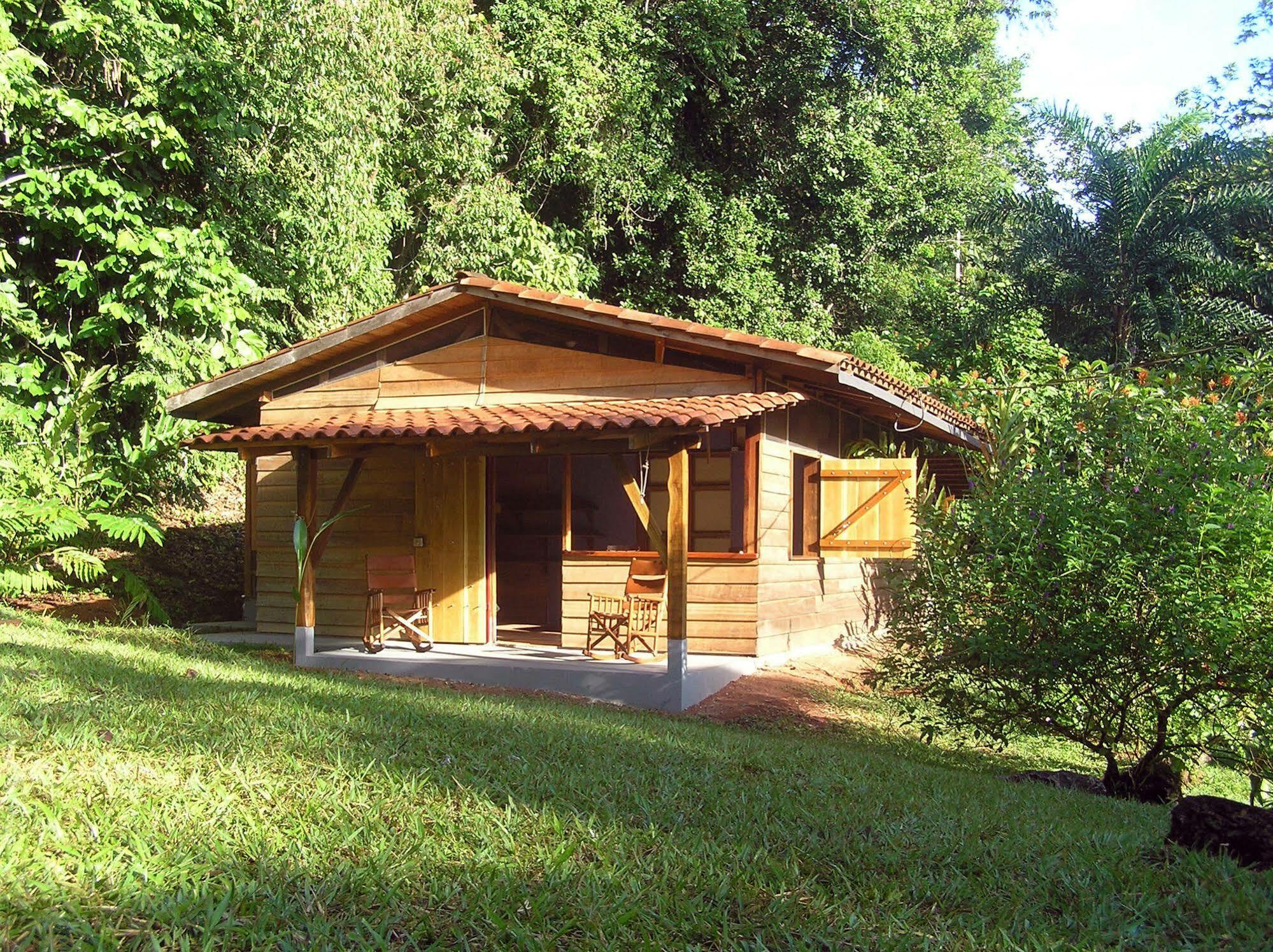 Suital Lodge Mogos Luaran gambar