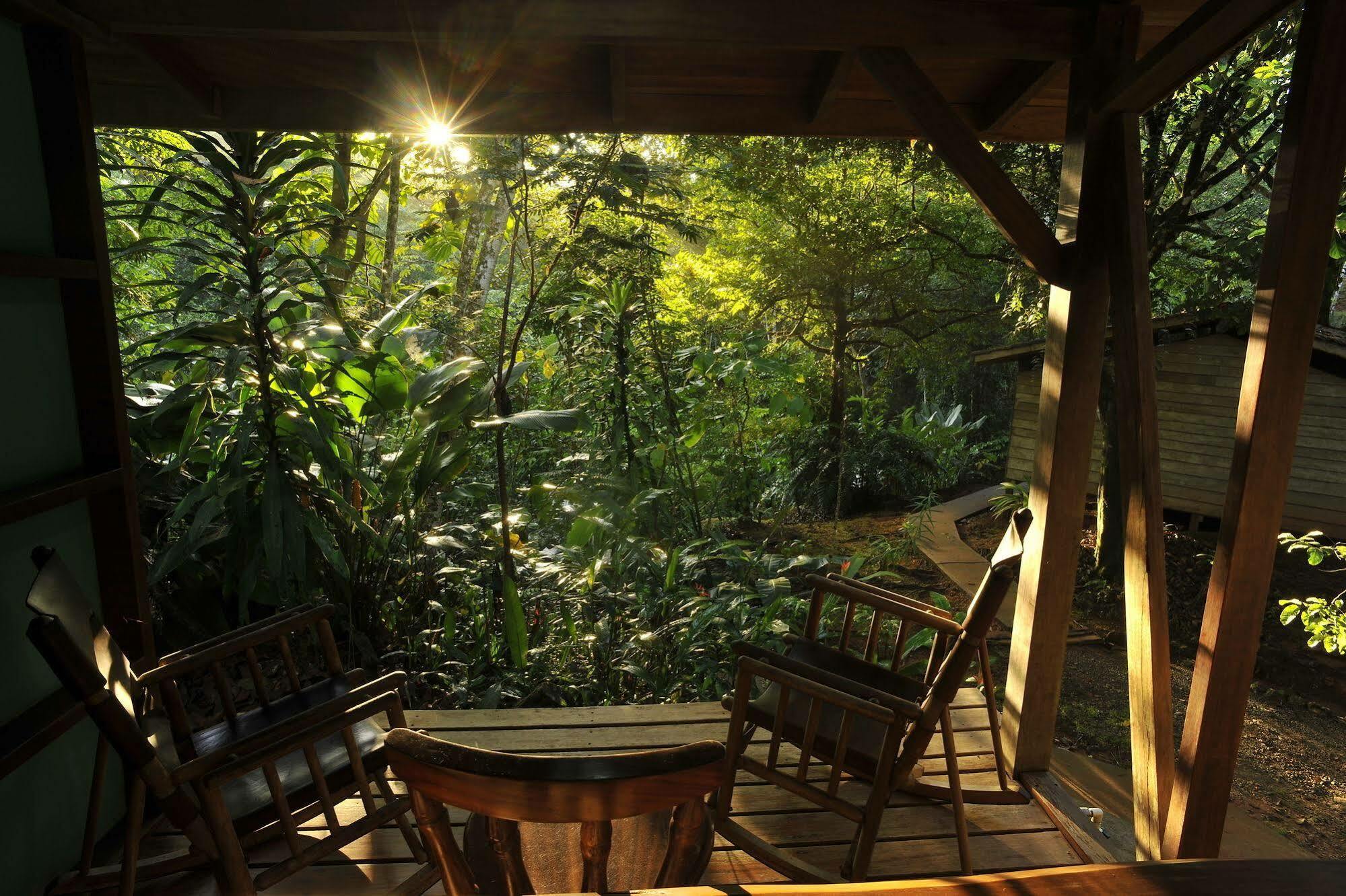 Suital Lodge Mogos Luaran gambar